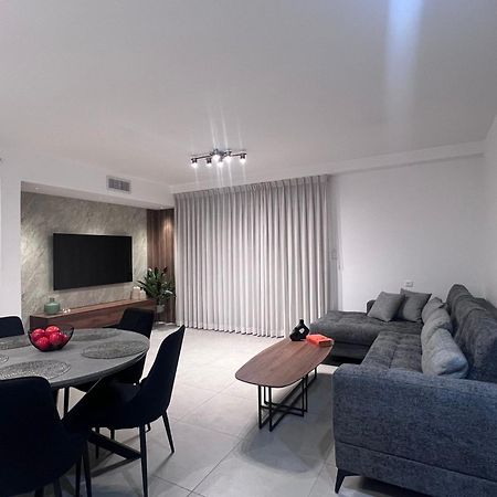 Luxury Queen Royal Park เอลัต ภายนอก รูปภาพ
